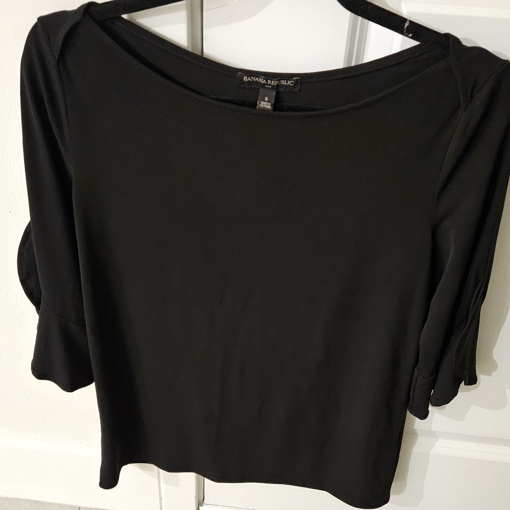 Banana Republic Women's Elegant Black Blouse